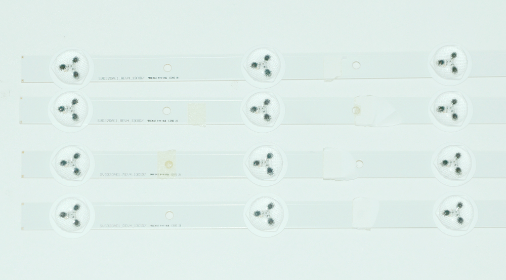SVG320AE1 REV4 130107 LED-подсветка FOXCONN S320DB3-1 для телевизора KDL-32R424A (комплект, 4шт.)