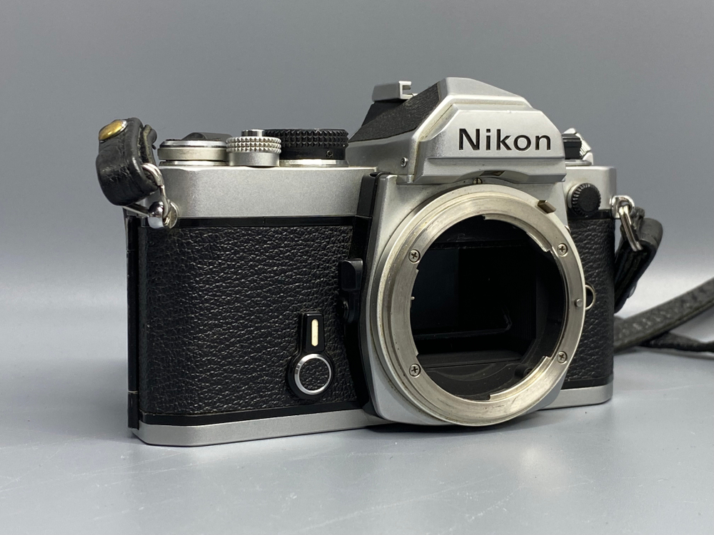 Nikon FM — нерабочий