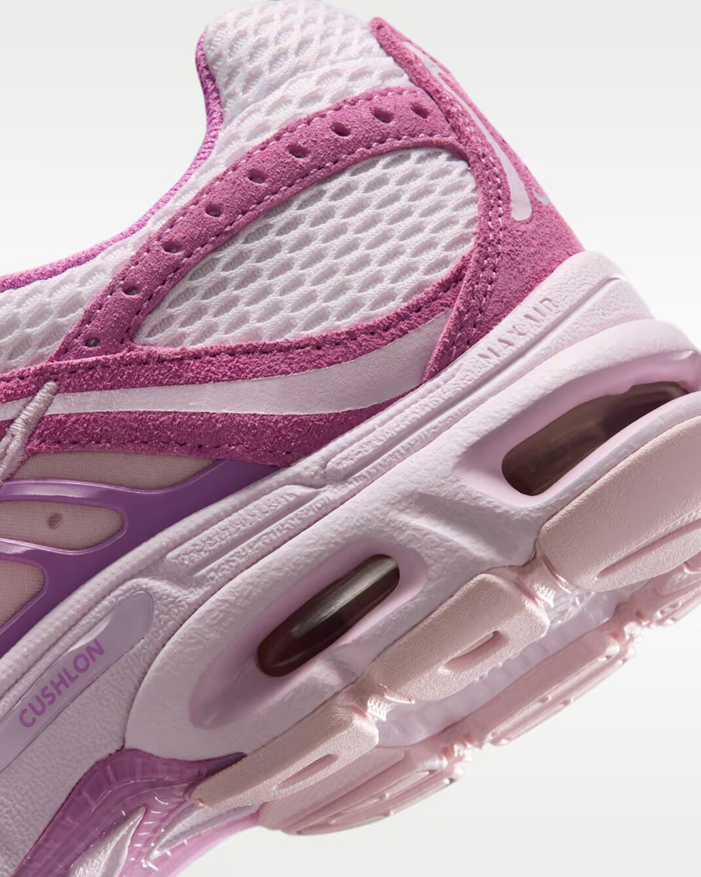 Женские кроссовки Nike Air Max Moto 2K SE - NIKE