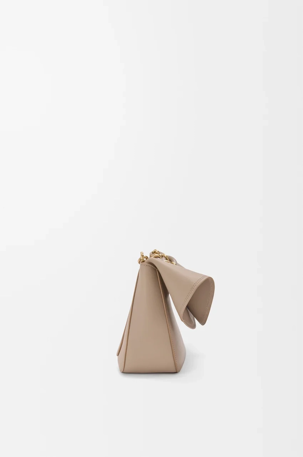 Loewe Средняя сумка Ola из гладкой телячьей кожи, песочный