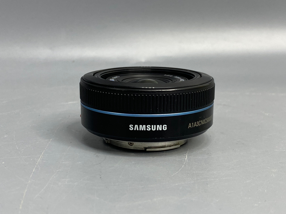 Samsung 16mm f/2.4