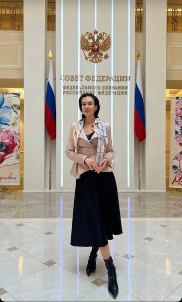 Открытие в Совете Федерации (Москва) выставки «Катюша» дизайнера Нины Ручкиной Открытие в Совете Федерации (Москва) выставки «Катюша» дизайнера Нины Ручкиной