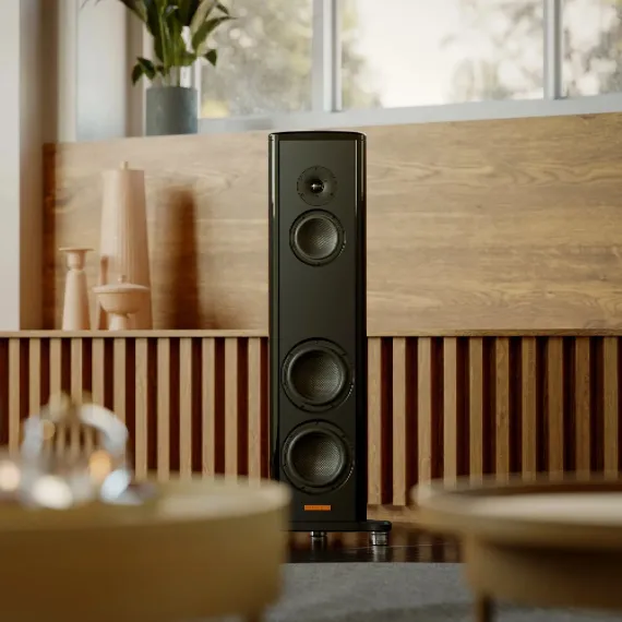 Magico S2 Piano Black High Gloss
