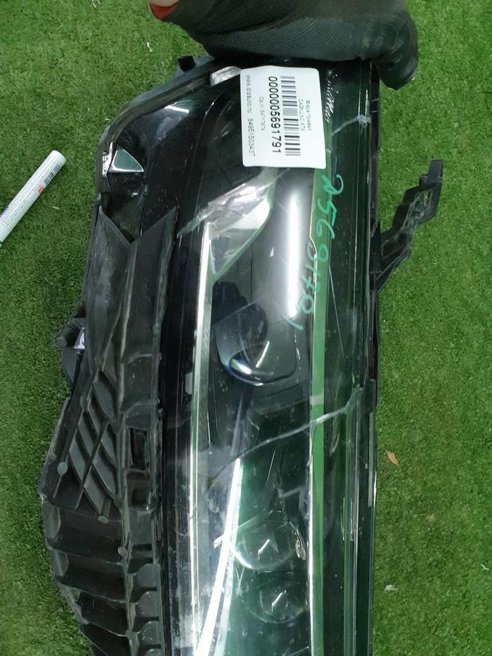 Фара правая Cadillac XT6 (2019-н.в.) LED