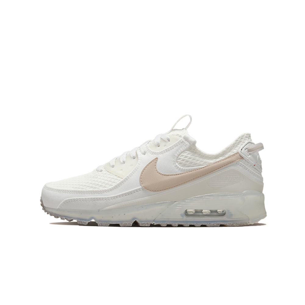 alt="Nike Air Max Terrascape 90 White Light Iron Ore DM0033-100 мужские кроссовки белые с кремовыми акцентами вид сбоку на белом фоне"