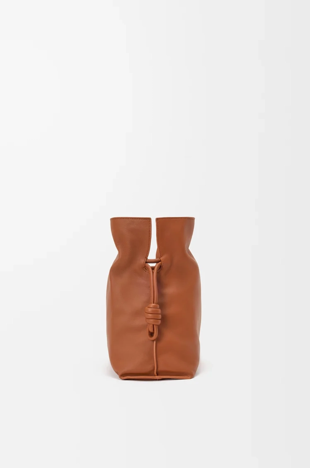 Loewe Большая сумка-клатч Flamenco из телячьей кожи наппа, коричневый
