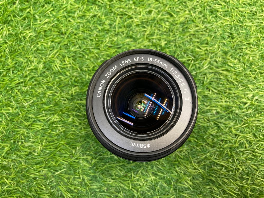 Canon 650D kit 18-55mm IS II 8.000 кадров