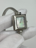 Часы Gucci 1900L