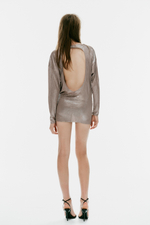 ТОП С МЕТАЛЛИЧЕСКИМ ЭФФЕКТОМ И ВЫРЕЗОМ — ZARA