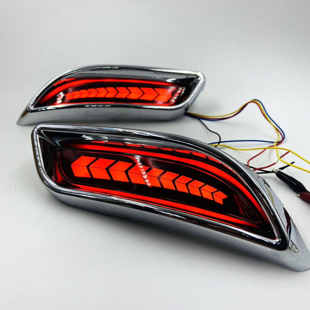 Катафоты диодные V10 в серебристой рамке Лада Приора 2 SE 2шт