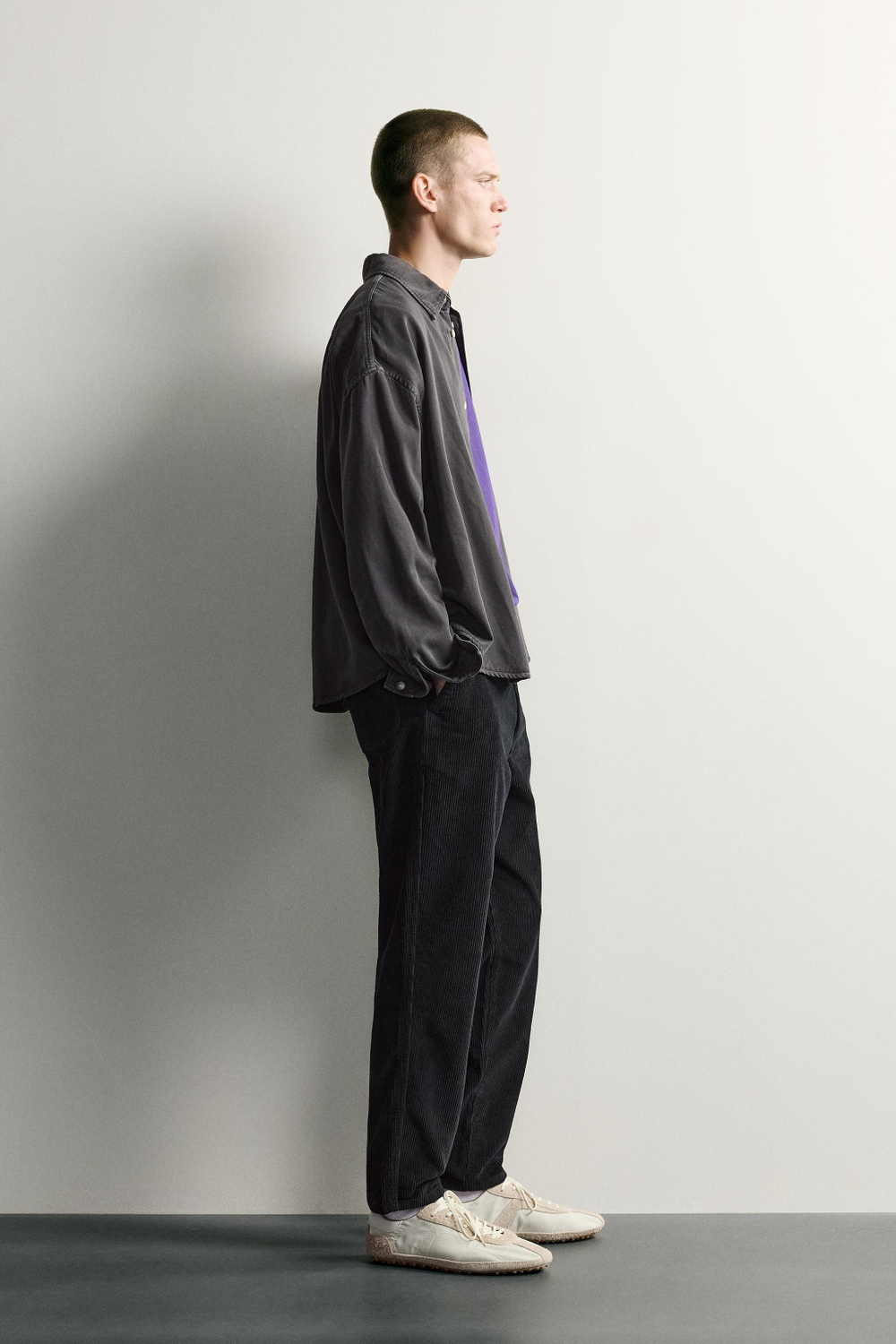 ВЕЛЬВЕТОВЫЕ БРЮКИ CARROT FIT С ЭФФЕКТОМ ПОТЕРТОСТИ — ZARA
