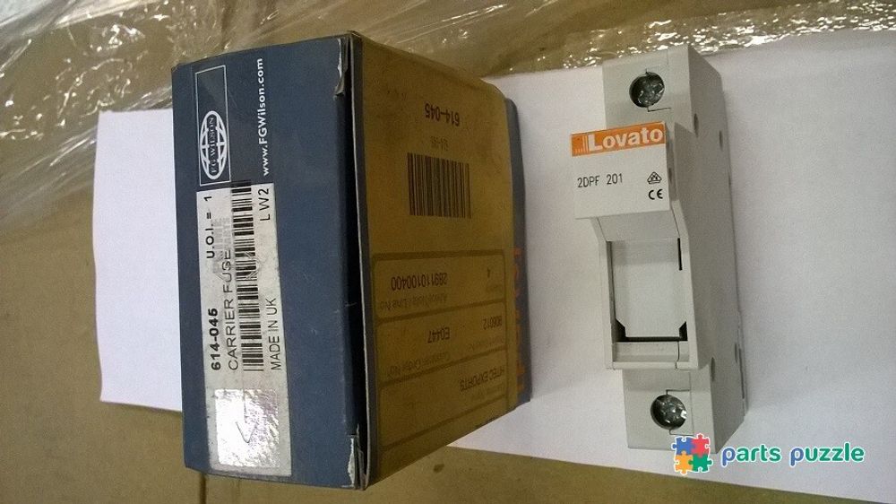 Держатель предохранителей / CARRIER FUSE 32A АРТ: 614-045 Держатель предохранителей / CARRIER FUSE 32A АРТ: 614-045