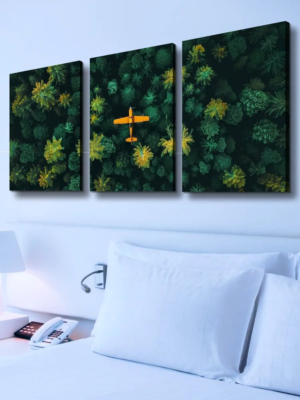 Картина Красная машина модульная 50x70см 3шт.