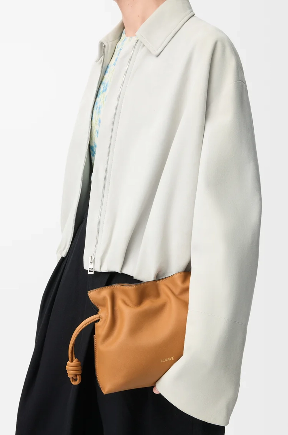 Loewe Мини-клатч Flamenco из телячьей кожи наппа, светло-коричневый