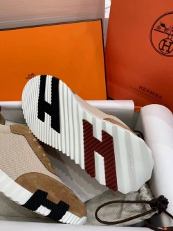 Женские бежево-коричневые кроссовки Hermes Bouncing с сеткой