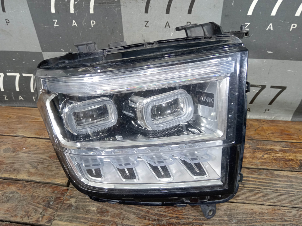 Фара правая LED Tank 500 21-нв Б/У Оригинал 4121105XKV3AA