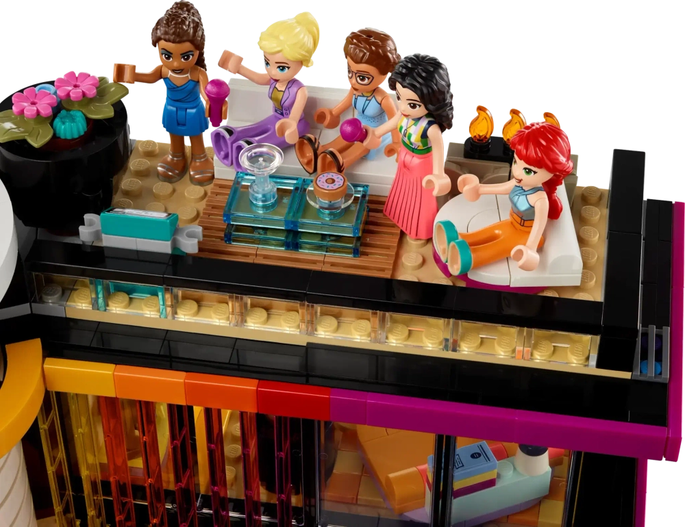 Конструктор LEGO Friends 42639 Современный особняк Андреаса