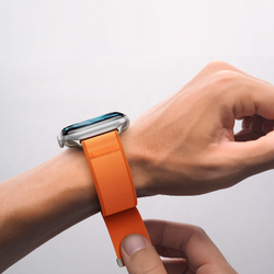 Ремешок оранжевого цвета с магнитной фиксацией для смарт часов Apple Watch размером 38, 40, 41 и 42MM, серия Strap (YM Series) от Dux Ducis