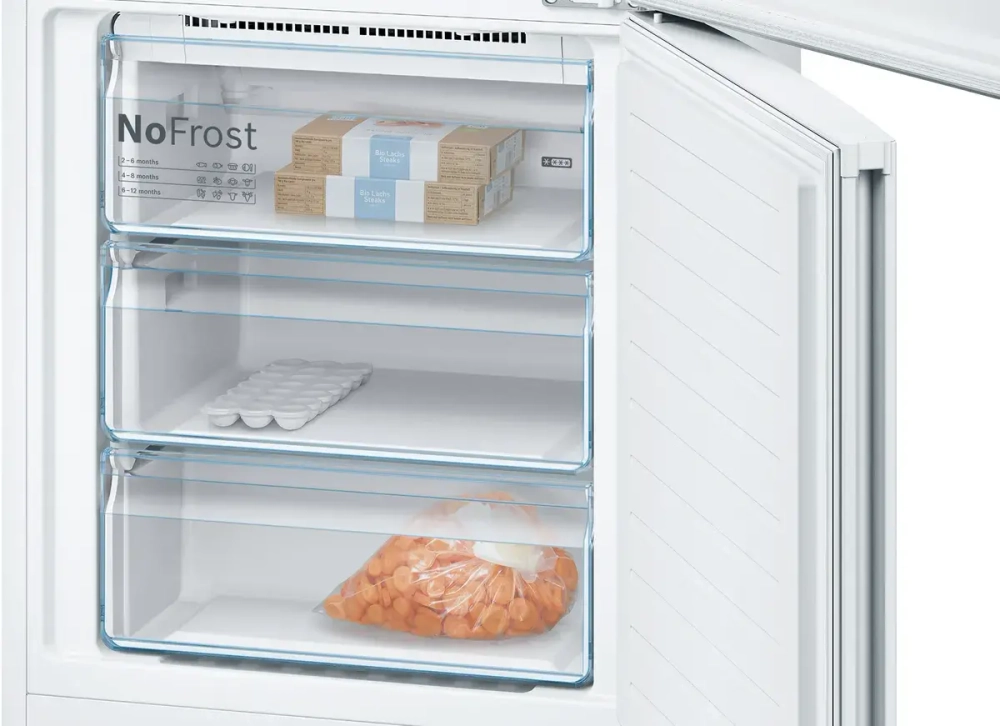 Двухкамерный холодильник Bosch KGN49XW30U