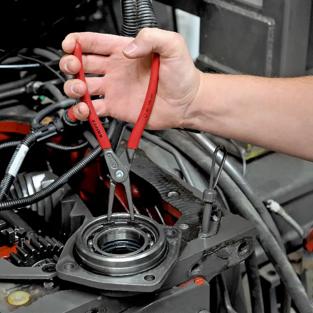 Прецизионные щипцы для стопорных колец черненая 225 мм Knipex 48 11 J3