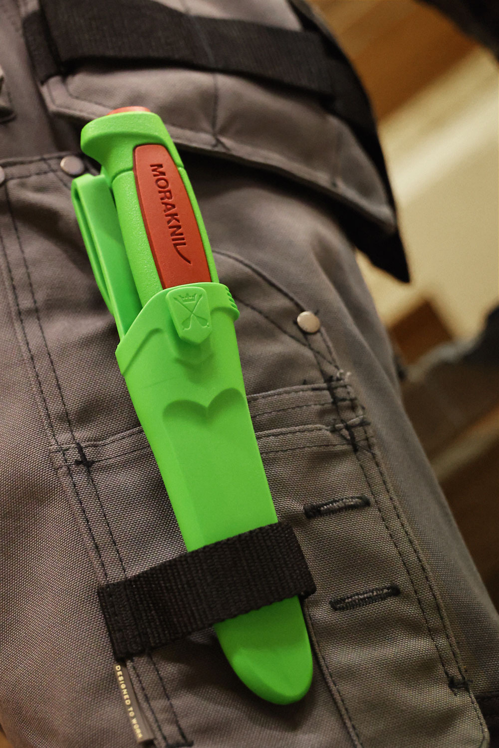 Нож Morakniv Basic 546 лимитированный 2024 нержавеющая сталь, пласт. ручка (зеленая) терракотовая вставка, 14282