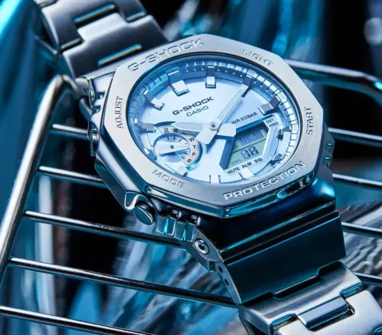 Наручные часы Casio G-Shock GM-2110D-2AER