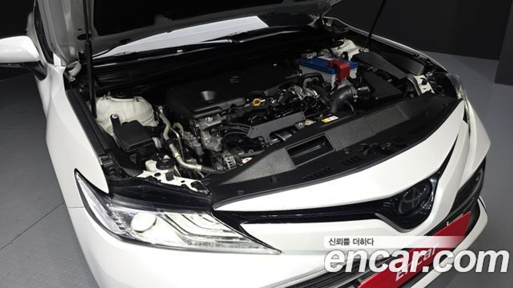 Toyota Camry 2.5 — 2019