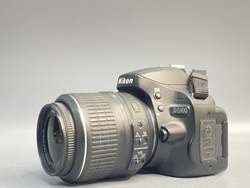 Nikon D5100 Kit 18-55mm 16.000 кадров