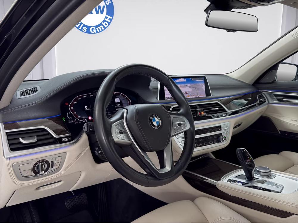BMW 730