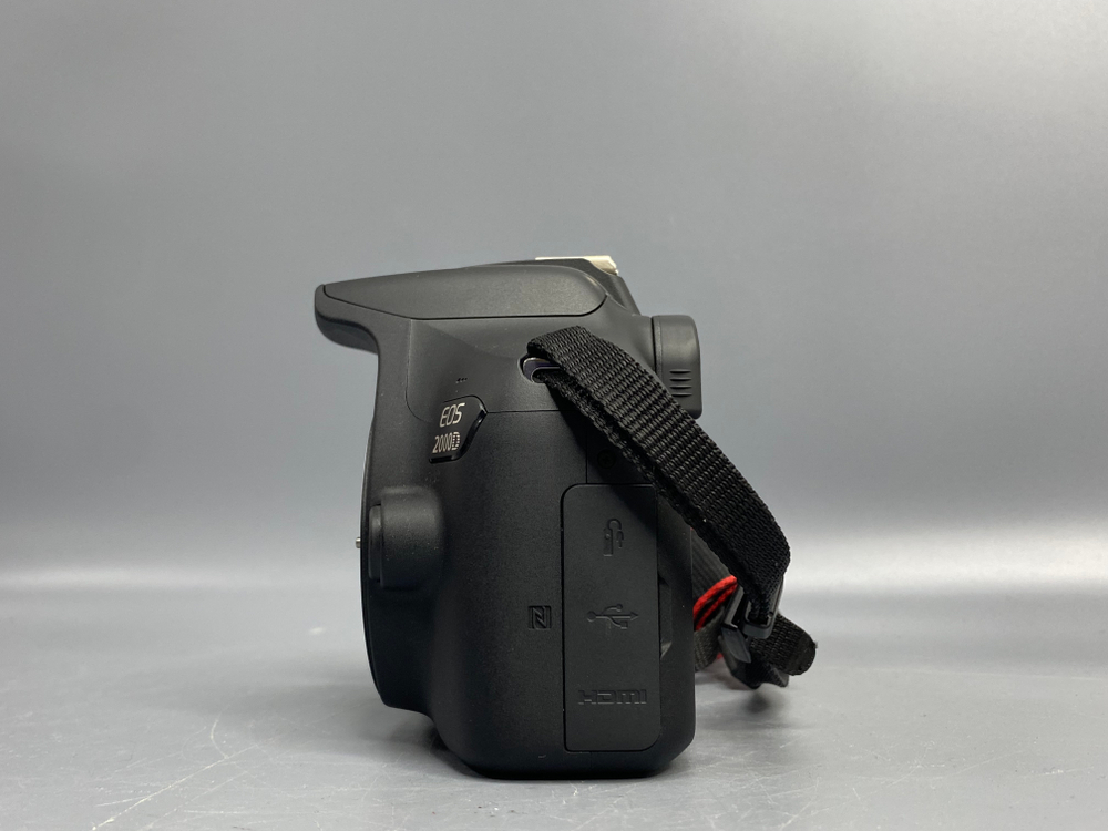 Canon EOS 2000D Kit 18-55mm 3.5-5.6 III