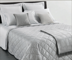 Покрывало 260х270 Trussardi Seam Line светло-серое