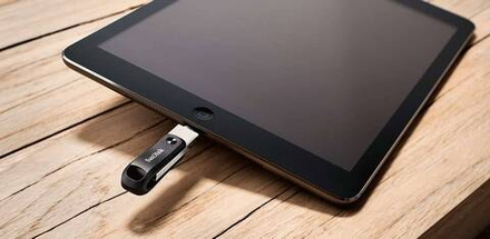 Флеш-накопитель SanDisk iXpand Go 64GB, USB 3.0/Lightning
