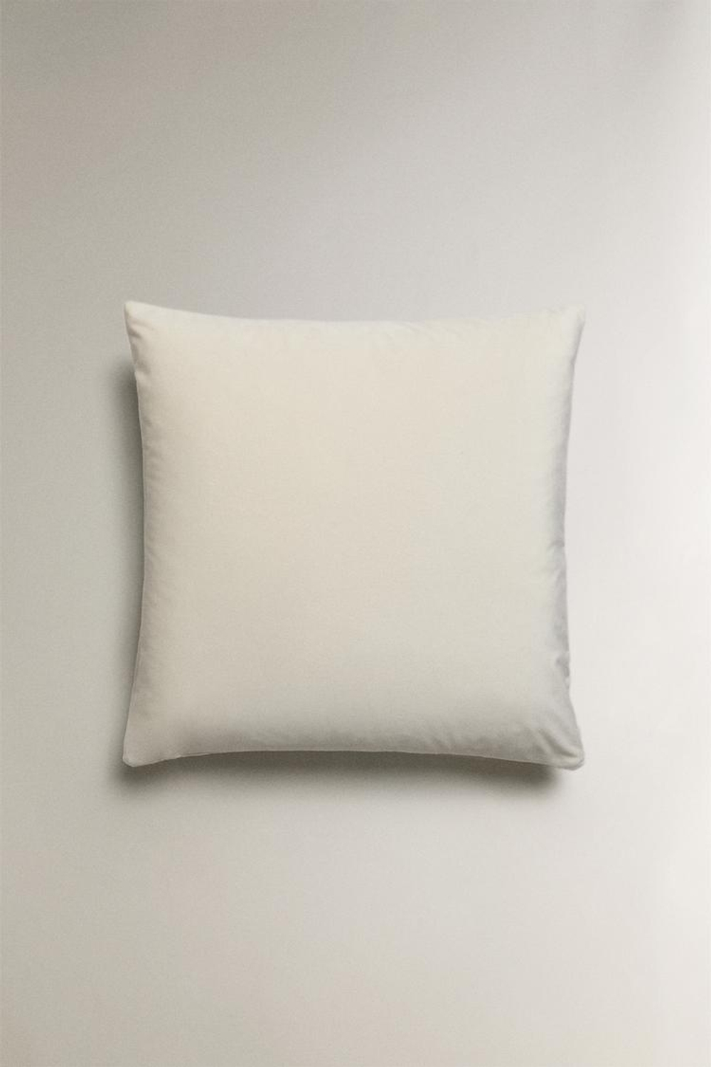 ZARA HOME ЧЕХОЛ ДЛЯ ДЕКОРАТИВНОЙ ПОДУШКИ С КОНТРАСТНОЙ КАЙМОЙ, КРЕМОВЫЙ