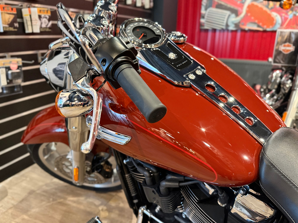Harley-Davidson Fat Boy 114 (Wine Red) 2024 с НДС