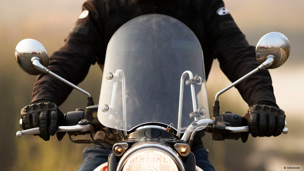 Royal Enfield Classic 350 Dark Stealth Black