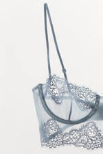 КРУЖЕВНОЙ БРАЛЕТТ — ZARA