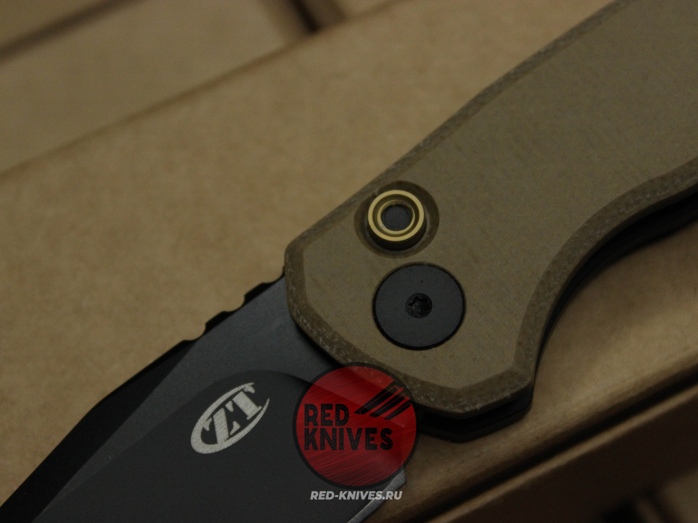 Нож Zero Tolerance 0512 AUTO - накладка микарта, черный клинок