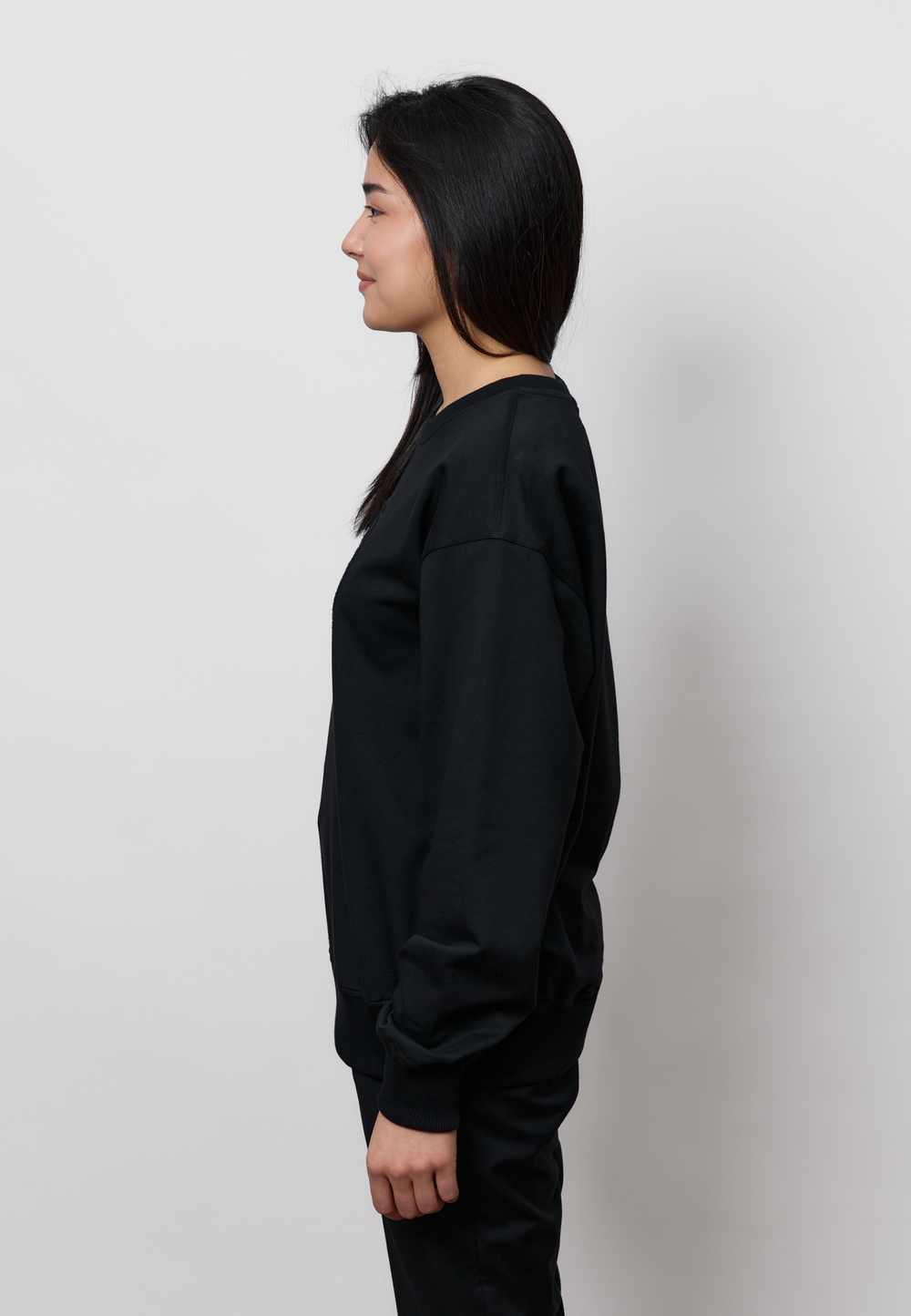 Свитшот SHANYRAQ APPLIQUE BLACK