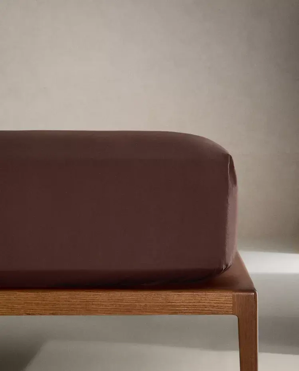 ZARA HOME ПРОСТЫНЯ ИЗ ПЕРКАЛЯ (КОЛИЧЕСТВО НИТЕЙ 300), КОРИЧНЕВЫЙ