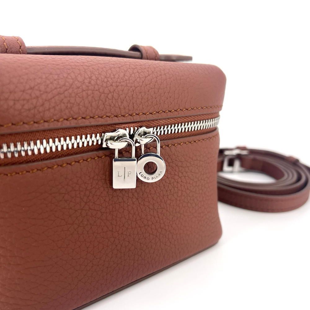 Loro Piana Extra Pocket