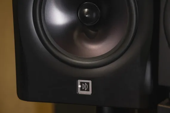 Dutch &amp; Dutch 8c Studio Speaker Black