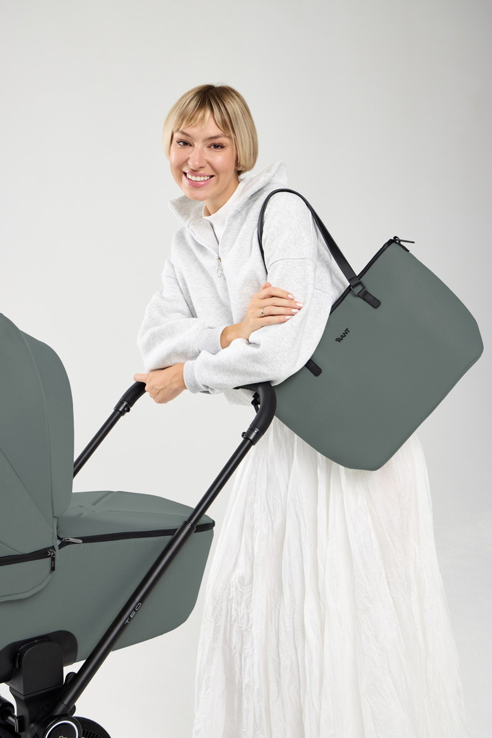 Детская коляска Rant Teo Soft 3 в 1 с автокреслом Evomax Black Olive