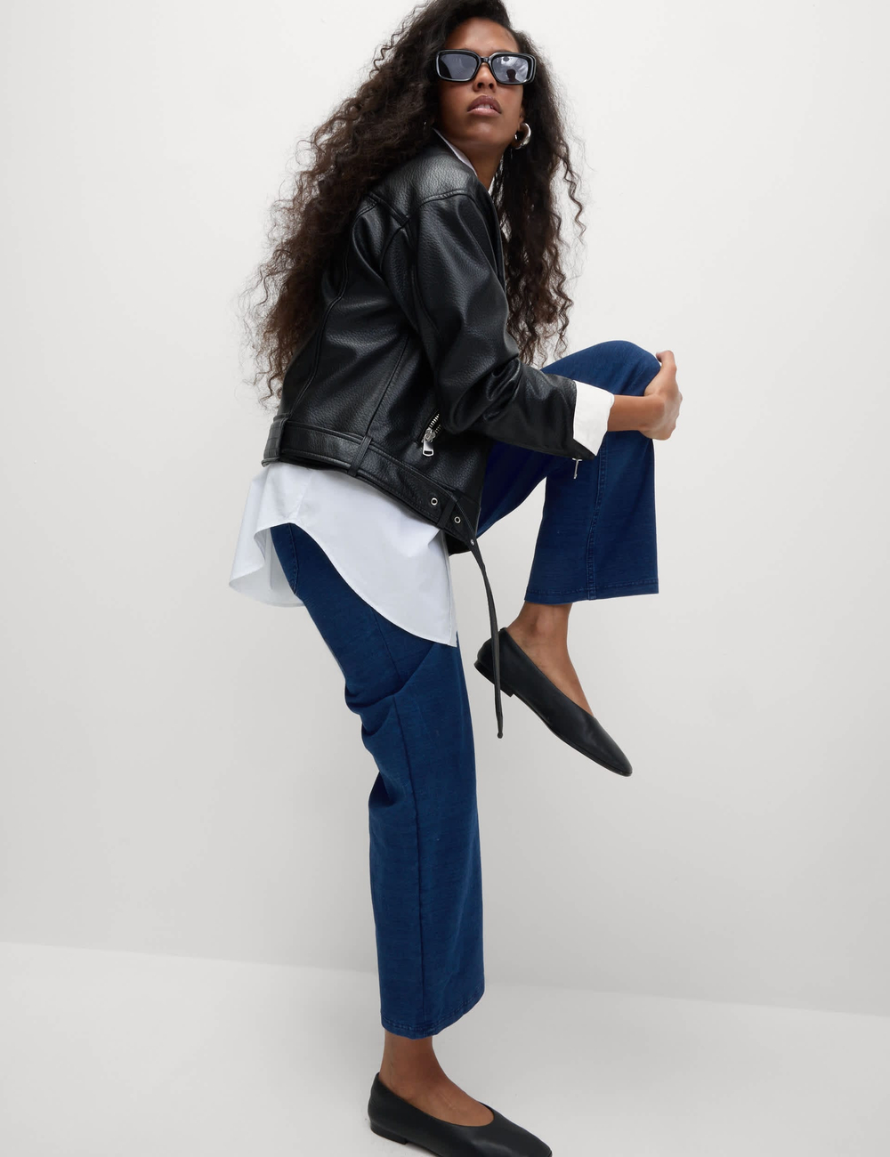 Прямые брюки из трикотажа, имитирующего Denim - Marks & Spencer