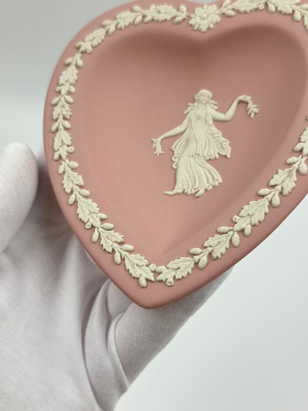Тарелка декоративная/мелочница «Карточные масти, Черви» Wedgwood