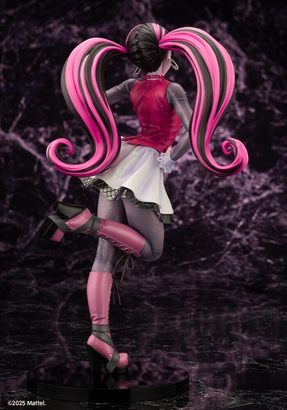 Draculaura