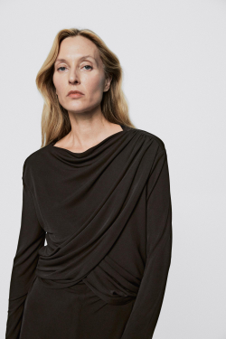 Massimo Dutti Блузка с длинными рукавами и драпировкой - Limited Edition, коричневый