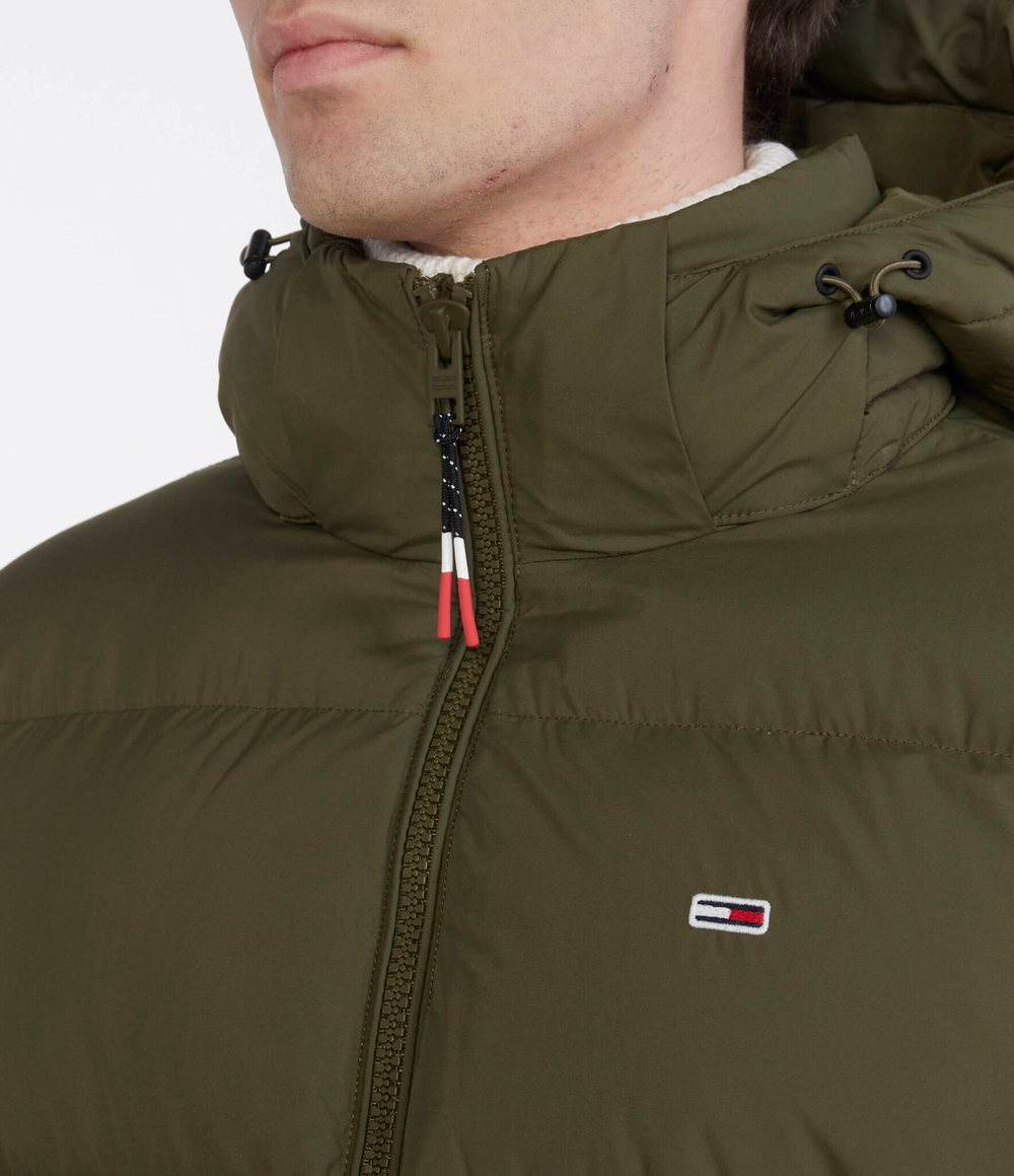 пуховая куртка essential Tommy Jeans - оливковый(DM0DM15117)