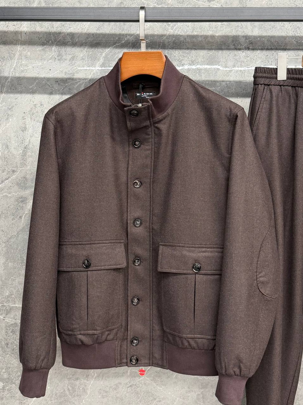 Прогулочный костюм Kiton