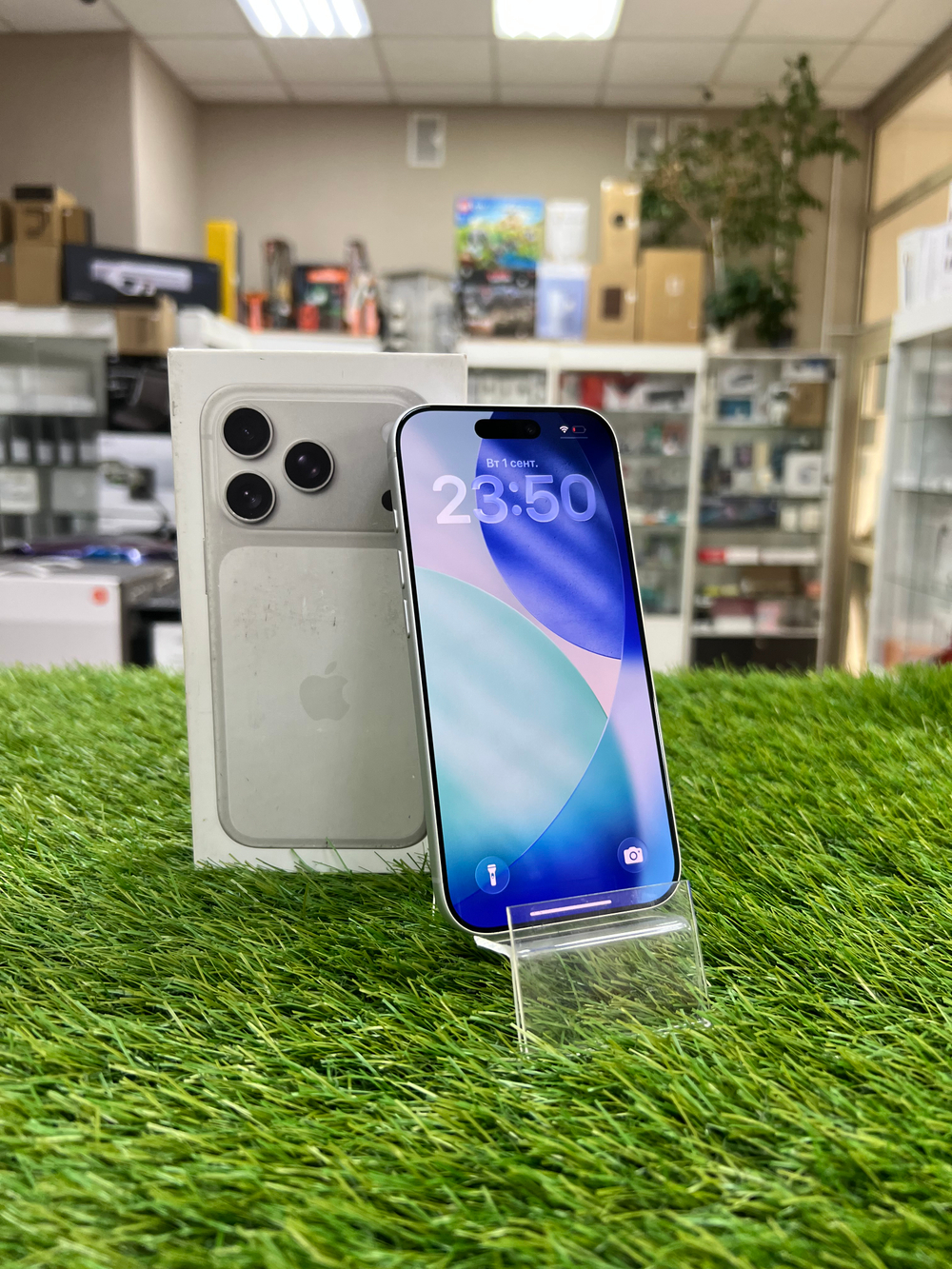 Б/У iPhone 17 Pro 256Gb Silver