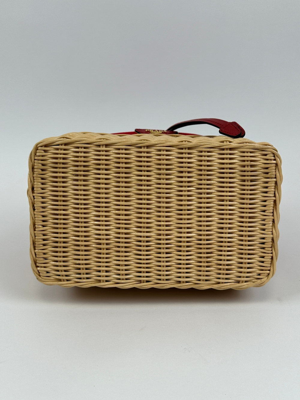 Сумка Prada Bucket Bag in Wicker and Canvas